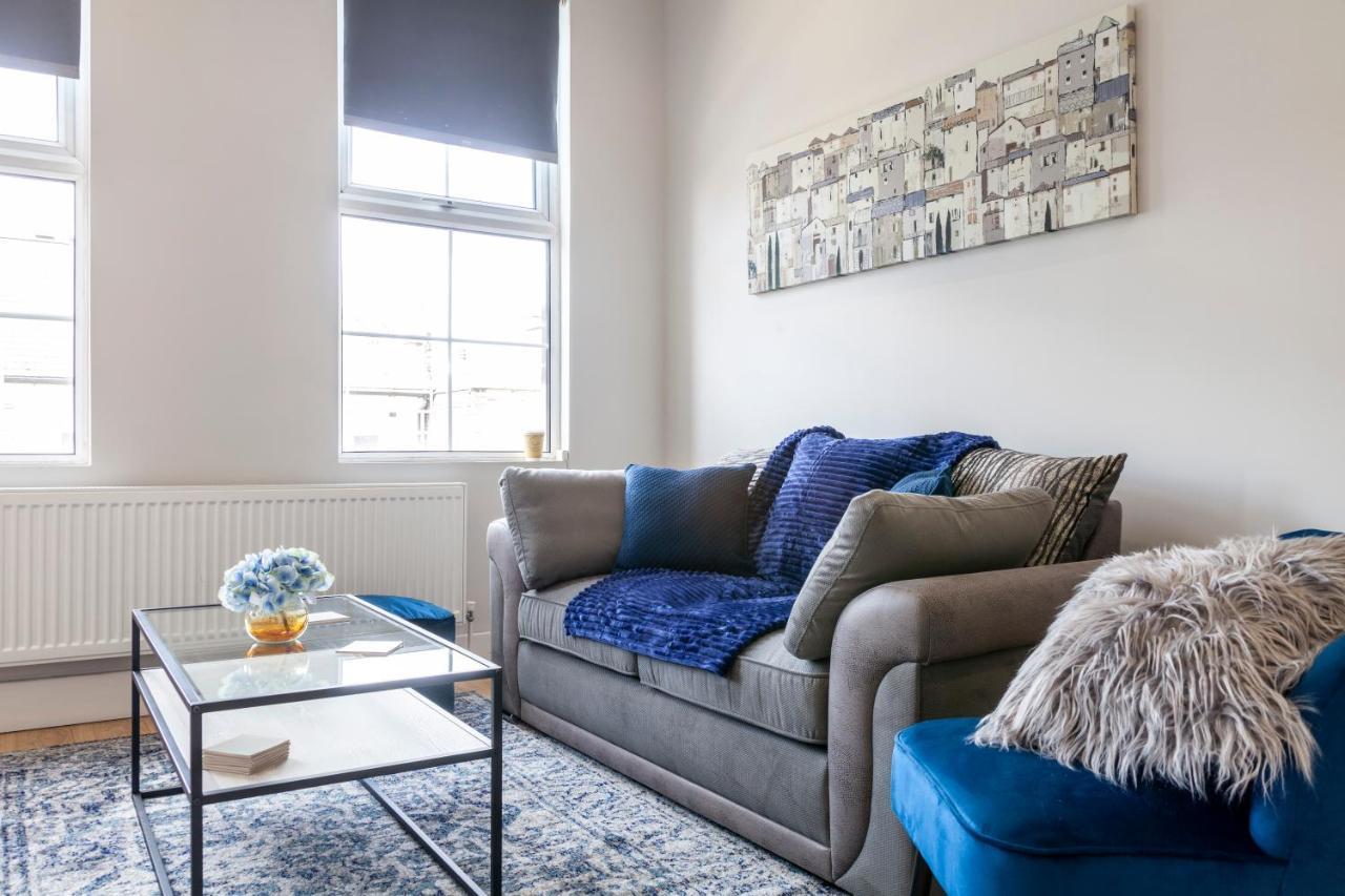 West Kensington Apartment London Exterior photo
