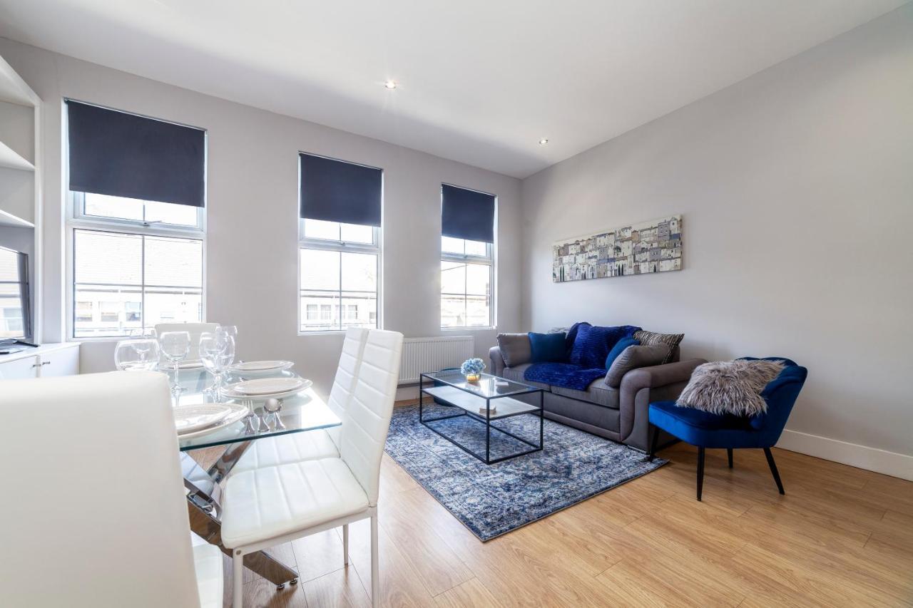 West Kensington Apartment London Exterior photo