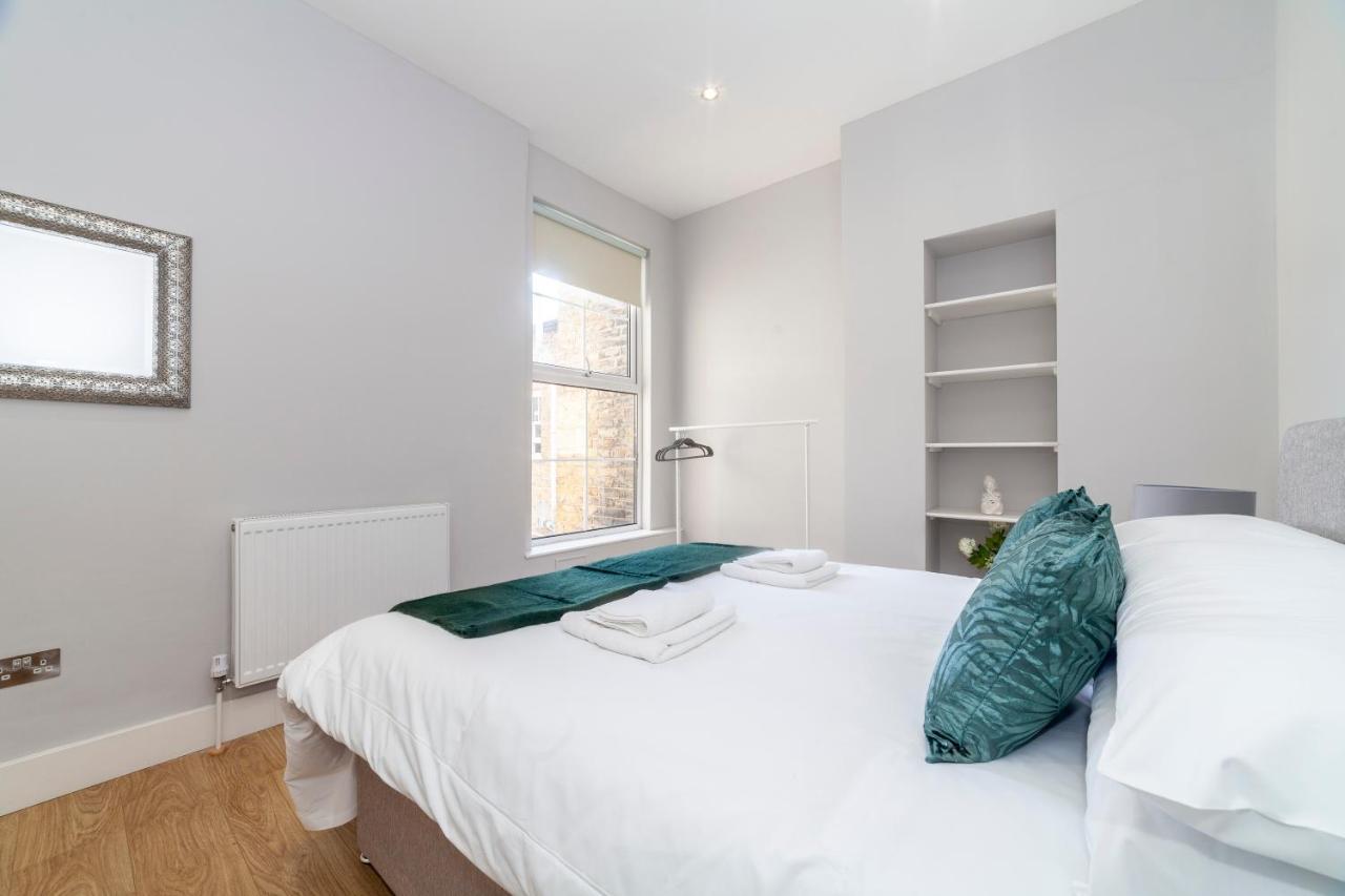 West Kensington Apartment London Exterior photo